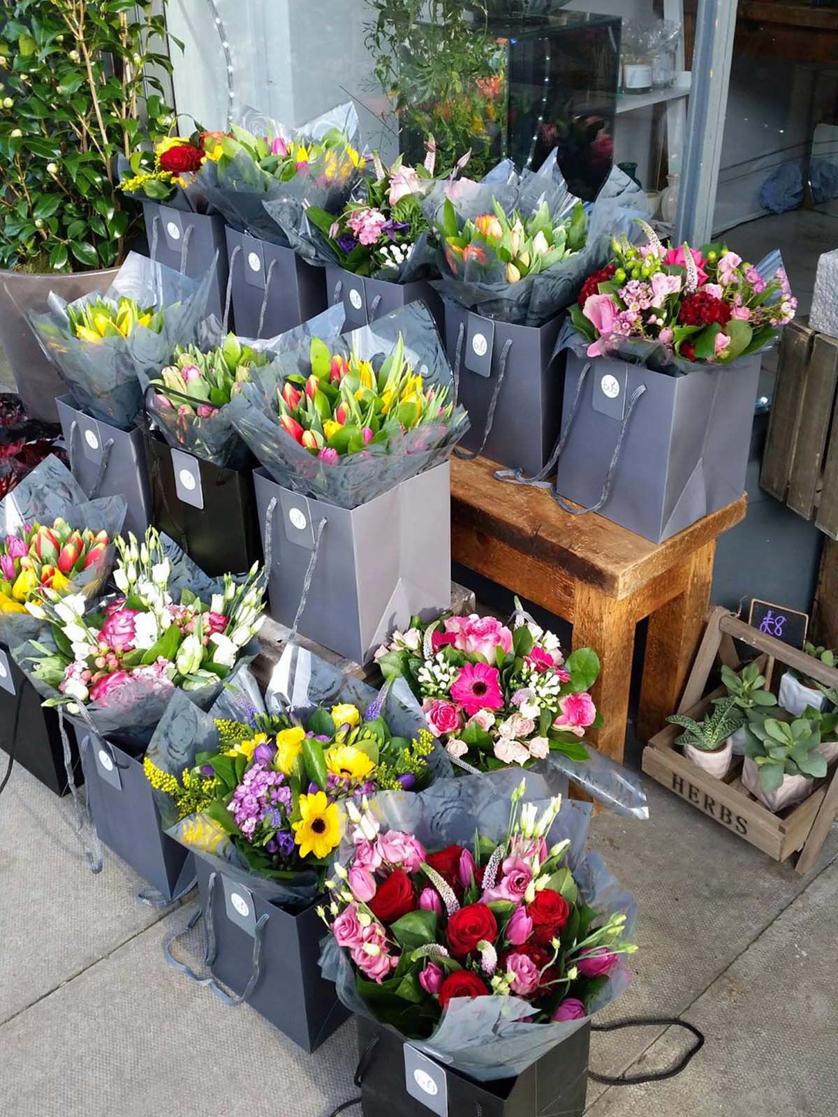 The Shop Bud Flowers